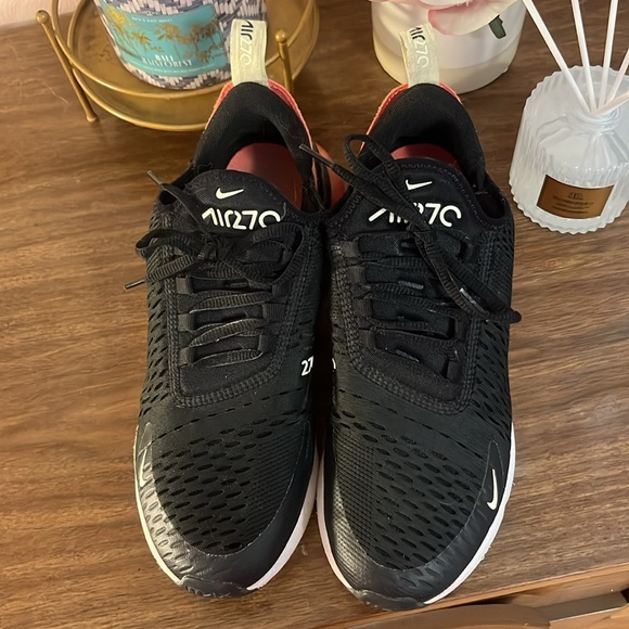 Nike Air 270 - Picture 3 of 8